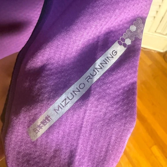 Mizuno Women Purple Breath Thermo Running Quarter Zip Pullover Medium - Picture 8 of 10